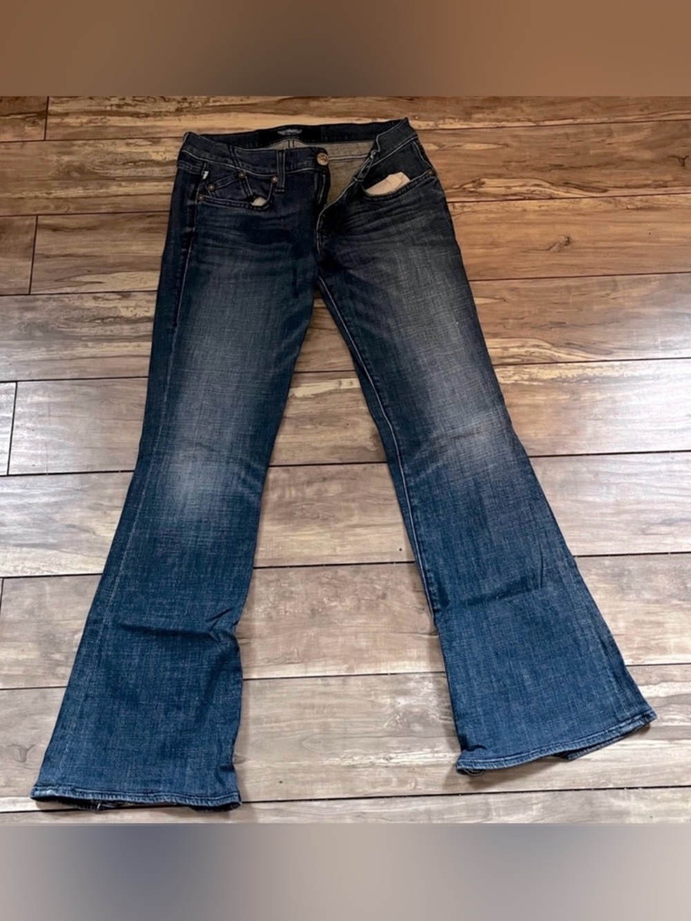 Rock & Republic Flare Leg Jeans Size 27